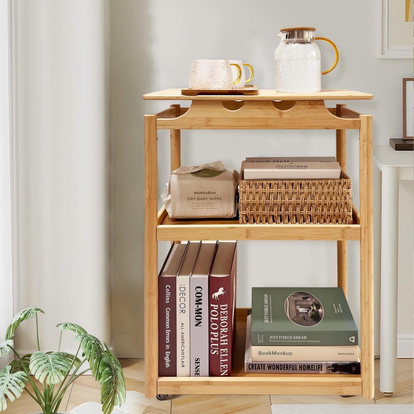 WAOHO Bambus Couchtisch, Beistelltisch, 3-lagig, fahrbar auf Rollen Sofatisch, Schlafzimmer & Büro,Kaffeetisch, Laptoptisch, einfacher Aufbau, für Wohnzimmer