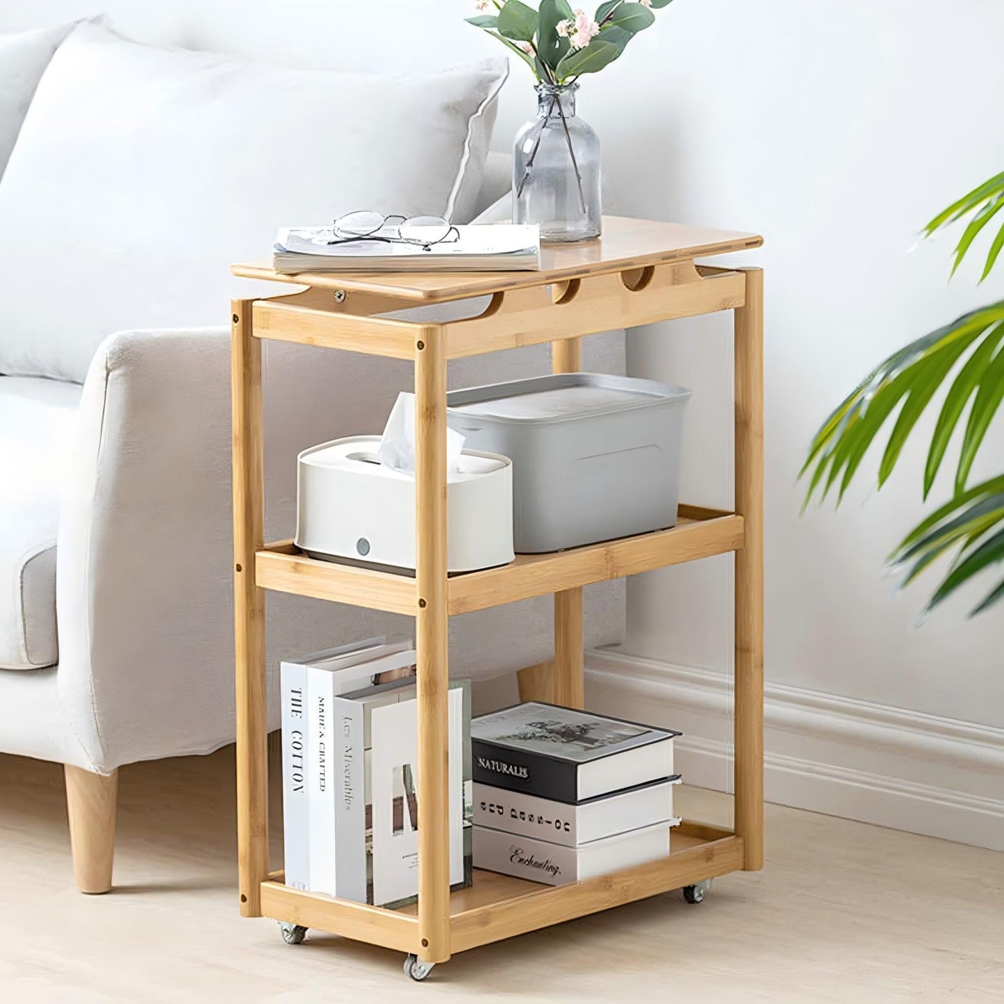 WAOHO Bambus Couchtisch, Beistelltisch, 3-lagig, fahrbar auf Rollen Sofatisch, Schlafzimmer & Büro,Kaffeetisch, Laptoptisch, einfacher Aufbau, für Wohnzimmer